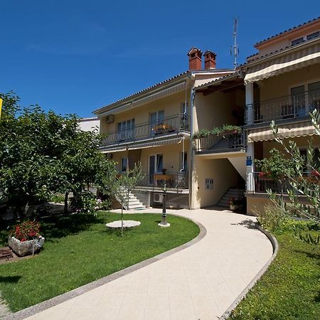 Apartments Maria Poreč Buitenkant foto