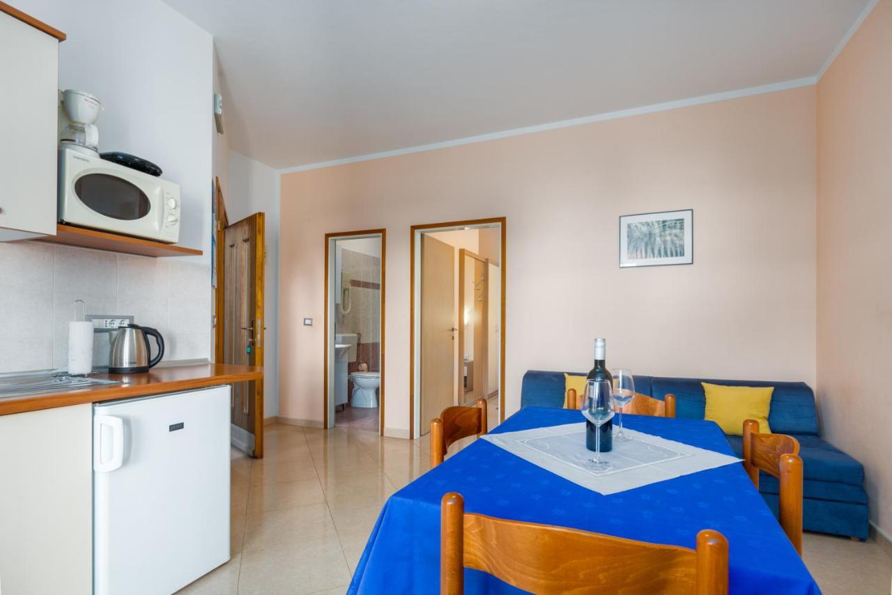 Apartments Maria Poreč Buitenkant foto