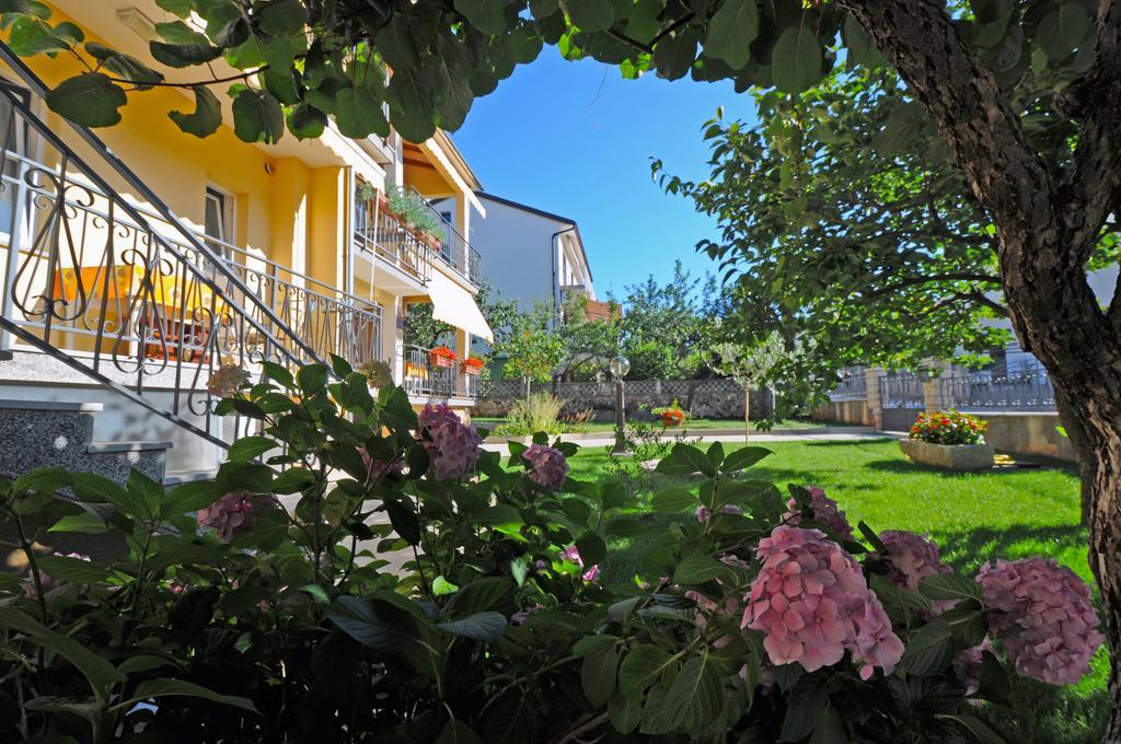 Apartments Maria Poreč Buitenkant foto